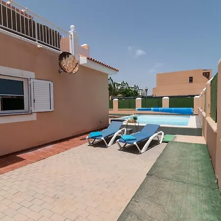 Lightbooking Esmeralda Piscina Privada Holiday home *