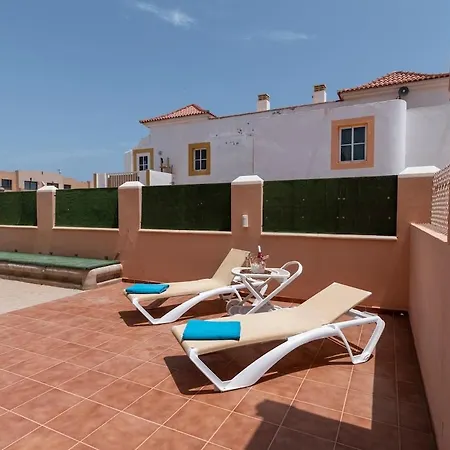Lightbooking Esmeralda Piscina Privada Holiday home *